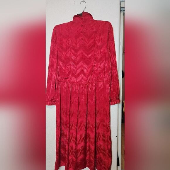 Liz Claiborne Lipstick Red Jacquard 80's Vintage Dress size 12 - Picture 4 of 14